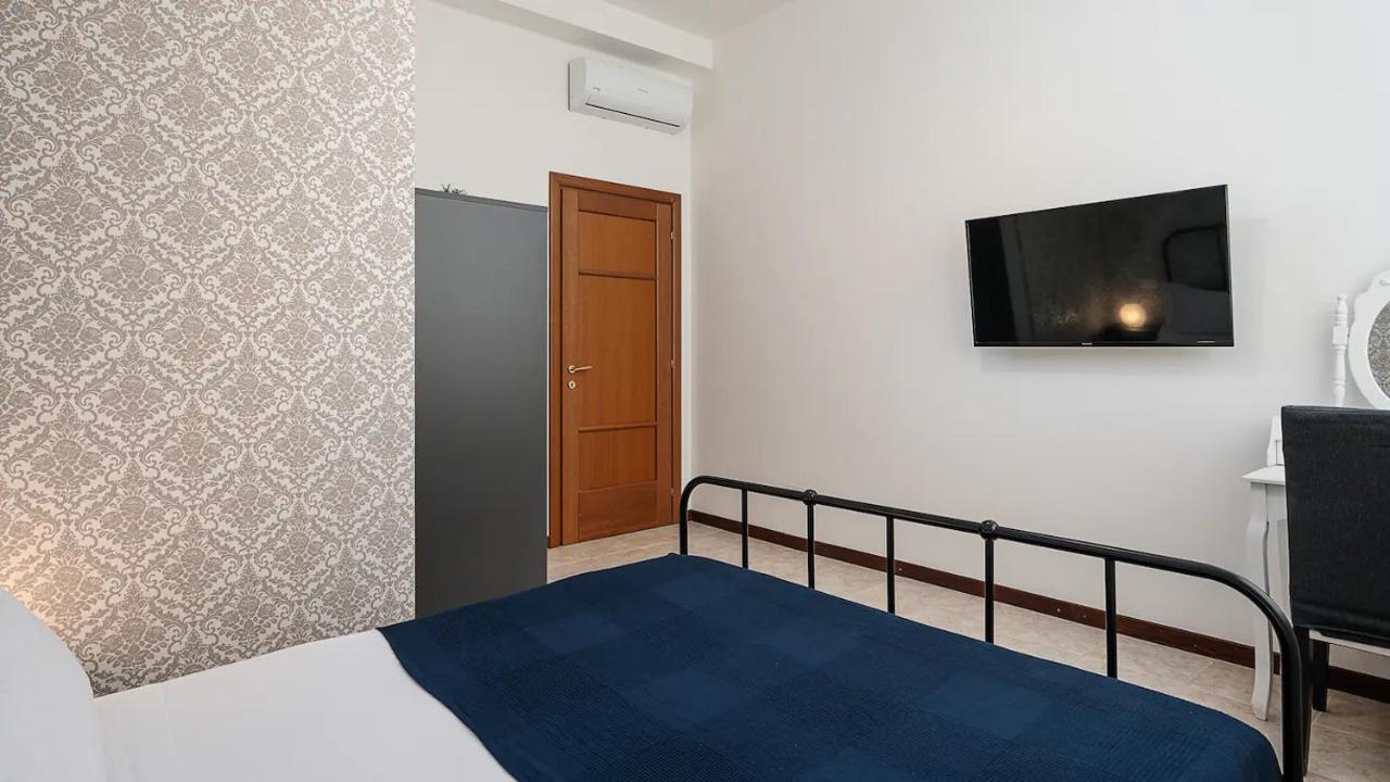 Апартаменты Blue City Paradise - Renovated Apt In Center Милан Экстерьер фото