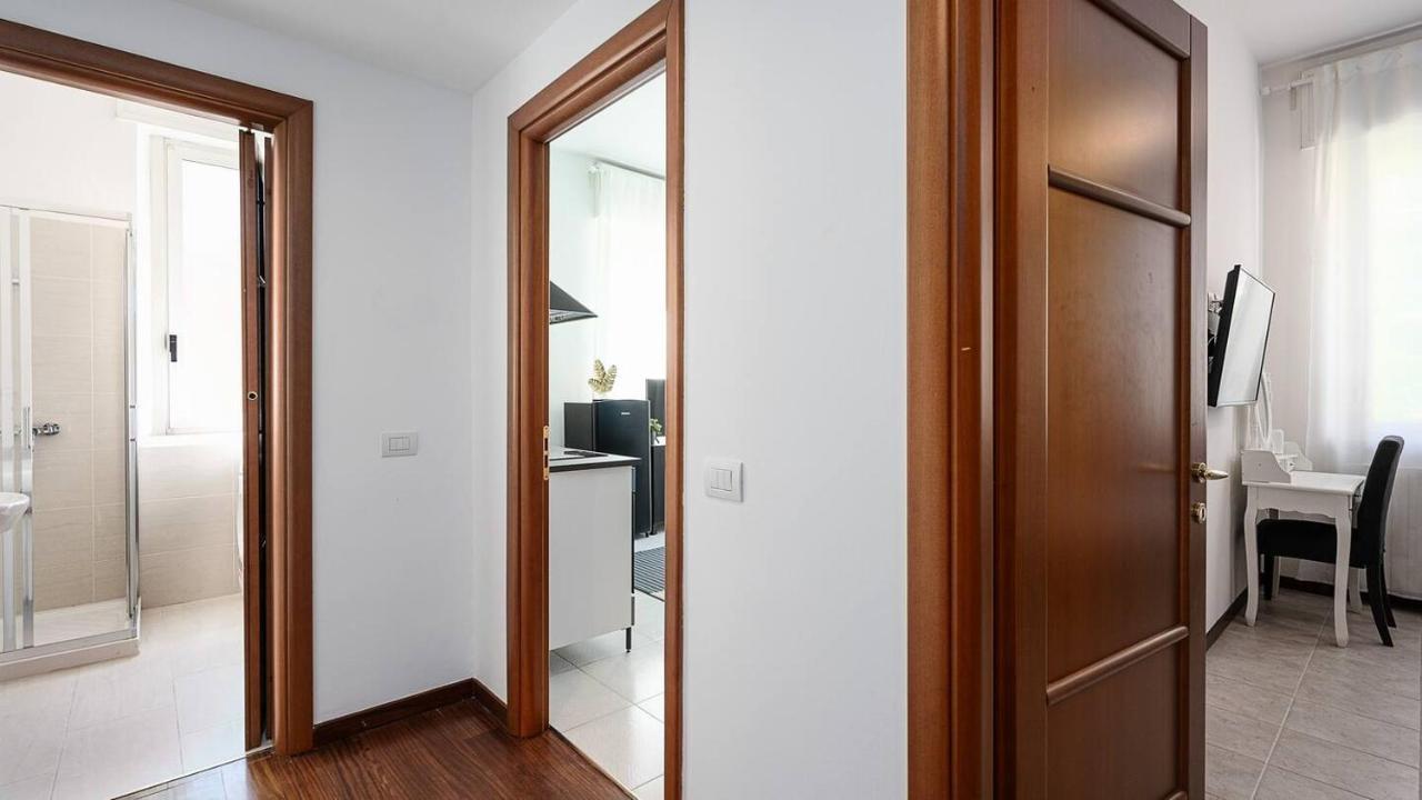 Апартаменты Blue City Paradise - Renovated Apt In Center Милан Экстерьер фото